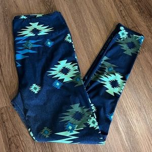 Lularoe aztec print leggings tc